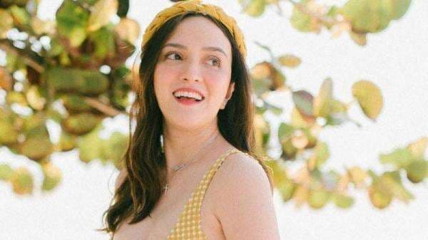 5 Outfit ke Pantai ala Shandy Aulia yang Makin Seksi