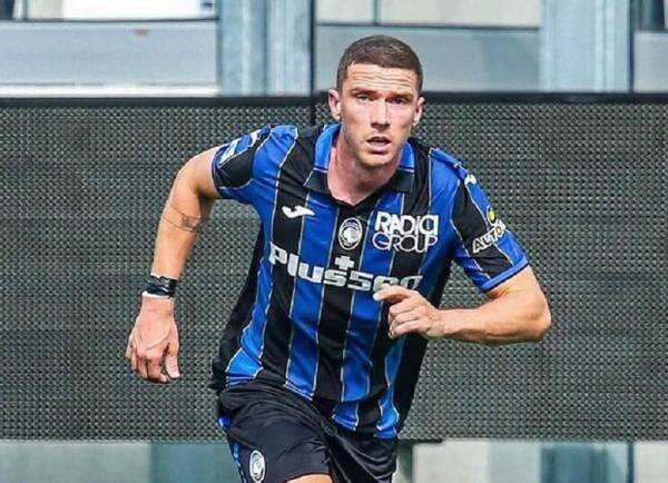 Lebih Tertarik Pindah ke Inter Milan, Robin Gosens Tolak Tawaran Besar dari Newcastle United