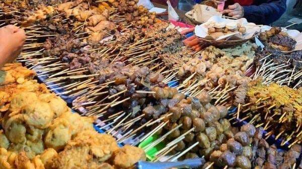 10 Rekomendasi Angkringan di Solo Paling Hits, Cocok Buat Nongkrong!