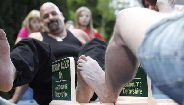 Uniknya World Toe Wrestling Championships, Gulat Kaki Bisa Bikin Jari Patah