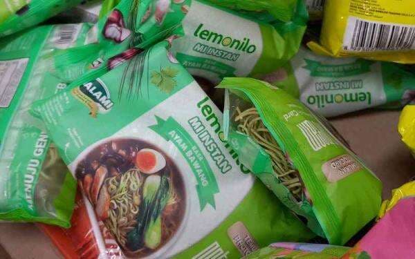 Penggemar Nekat Sobek Bungkus Lemonilo di Mini Market untuk Cari Photocard NCT Dream