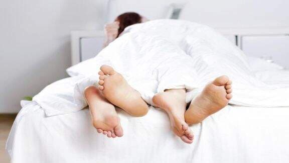 Yuk Intip Trik Bercinta Saat Anak Tidur, Aman dan Nyaman!