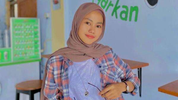 Biodata Mbak Ninid Lengkap Umur dan Agama, TikToker Kocak Viral dengan Kulot