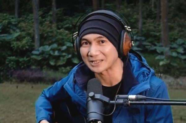 Chord gitar dan lirik lagu Wanita Terindah - Drive