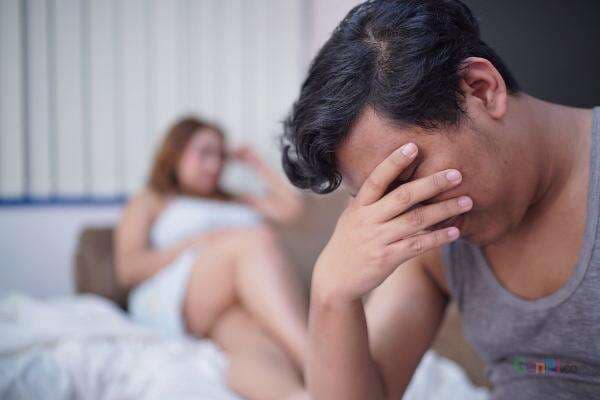 3 Tanda Penyesalan Pria Usai Bikin Wanita Patah Hati