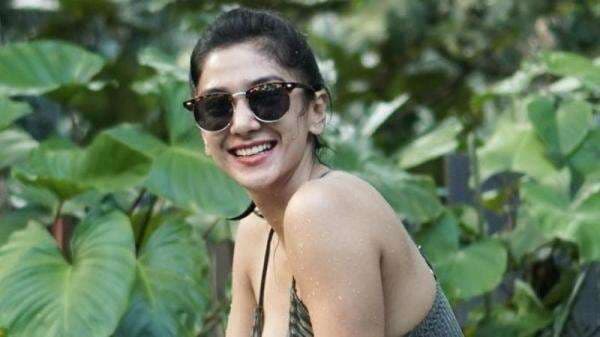 Intip Seksinya Fanny Ghassani Pakai Bikini Hijau Army, Netizen: Aku Tak Berdaya