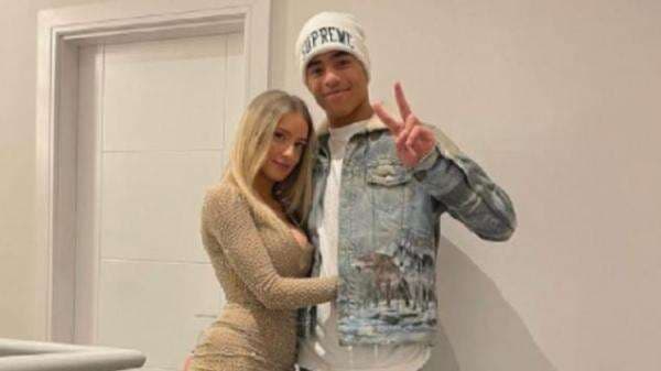 Pesona Harriet Robson, Model Seksi Tajir Korban Kekerasan Mason Greenwood