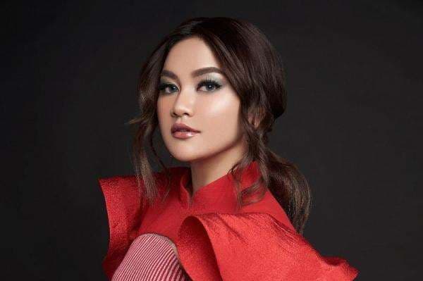 Biodata dan Agama Mahalini, Penyanyi Cantik yang Pilih Pacaran Beda Agama dengan Rizky Febian