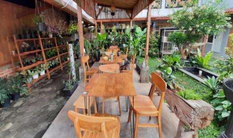 Kopi Cangkir Vs Kopi Dalam Botol Bir, Kalian Pilih Mana?