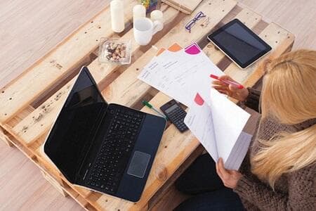 9 Tips Sehat Bekerja di Depan Laptop Seharian