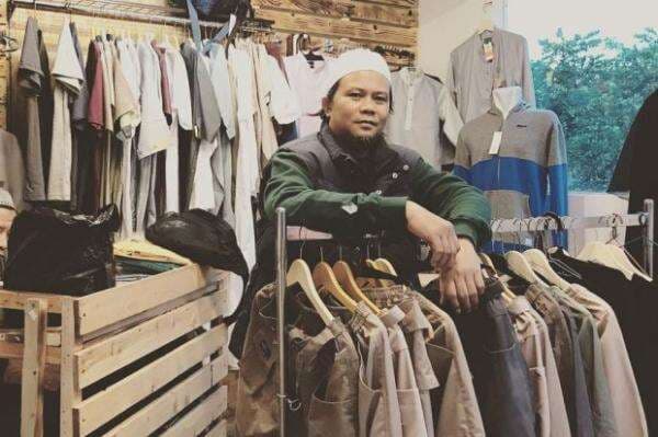 5 Musisi Hijrah Tanpa Berhenti Bermusik, yang Terakhir Dakwah Lewat Lagu