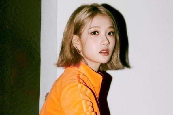 Lee Seo Yeon fromis_9 Positif Covid-19, Merasa Kelelahan dan Gatal Tenggorokan Lee Seo Yeon fromis_9 Positif Covid-19, Merasa Kelelahan dan Gatal Tenggorokan