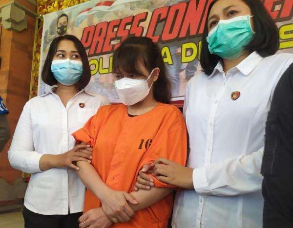 Live Adegan Asusila di Sosmed, Selebgram Kuda Poni Divonis 10 Bulan Penjara