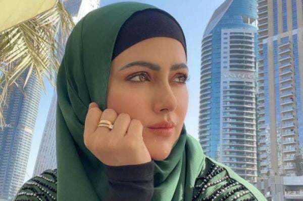 Deretan Artis India Berhijab, Berhijrah di Puncak Ketenarannya