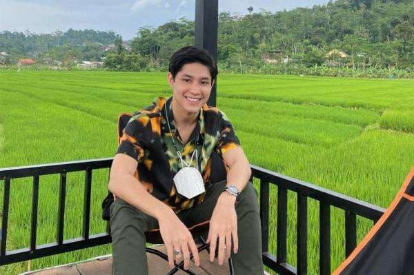 Teuku Rassya Jadi Sorotan usai Unggah Foto Liburan di Temanggung, Netizen: Ya Allah Ganteng Banget