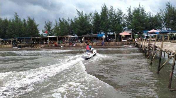 Potret Pesona Pantai Tambak Raya, Kawasan Kumuh yang Kini Jadi Primadona Indramayu
