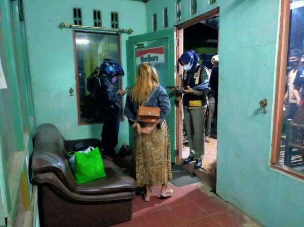 Asyik Ngamar di Hotel, Pasangan ABG di Tala Terciduk Tanpa Busana