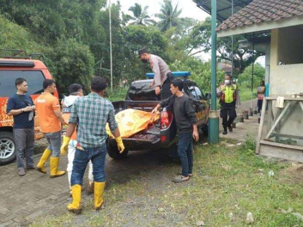 RUNNING NEWS – Identitas Mayat Wanita Telanjang yang Ngambang di Pinggir Sungai Citanduy, Cisayong Tasikmalaya Belum Diketahui