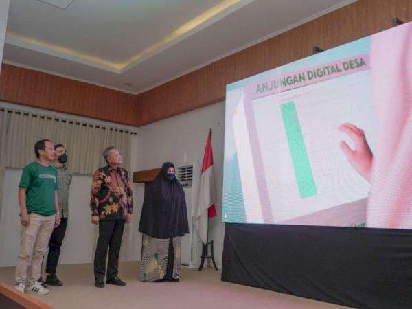 Pertama di Sulsel, Desa Senga Selatan Terapkan Sistem Digitalisasi