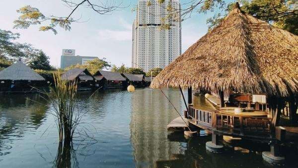 15 Tempat Makan Outdoor di Jakarta, Bikin Nyaman Nggak Mau Pulang!