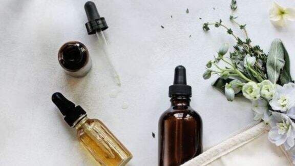 Minyak Ajaib Bikin Wanita Bahagia, Cobain Deh Moms! Rasakan Sensasinya....