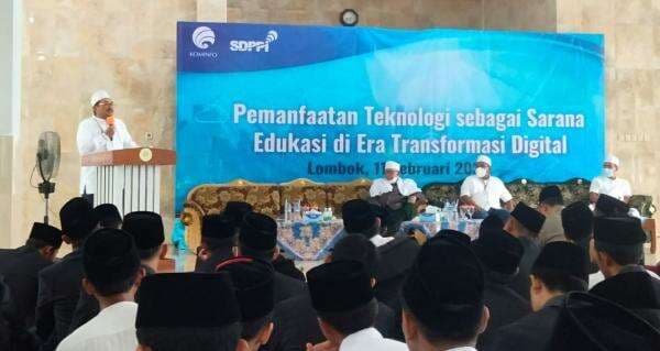 Ditjen SDPPI Ajak Santri Nurul Hakim Lombok Barat Cakap Hadapi Transformasi Digital