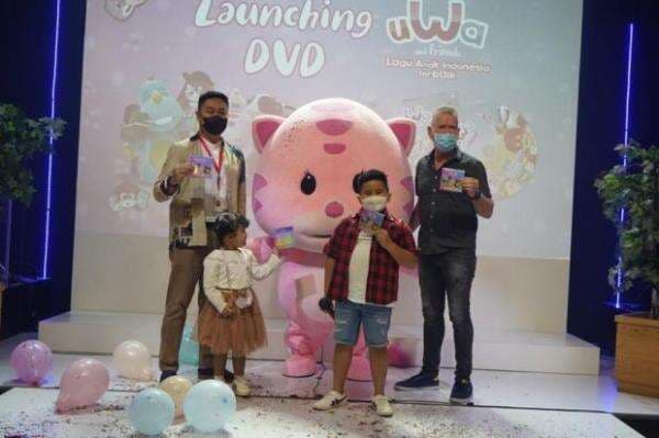Kembali Gemakan Lagu Anak-Anak Legendaris Melalui Uwa and Friends