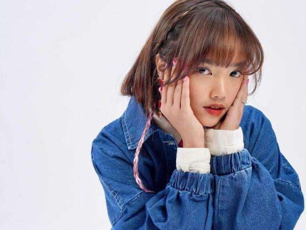 Pangku Gala Sky di Mobil saat Main TikTok, Fuji Kena Tegur Ragil Mahardika Pangku Gala Sky di Mobil saat Main TikTok, Fuji Kena Tegur Ragil Mahardika