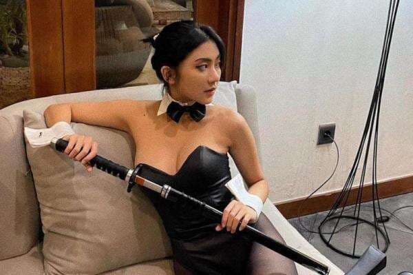 Intip Foto-Foto Seksi Rachel Florencia, Salah Satu E-Girls di Indonesia dengan Jutaan Penggemar