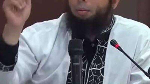 Dalang Marah! Ustaz Khalid Basalamah Dilaporkan ke Polisi soal Wayang Lebih Baik Dimusnahkan