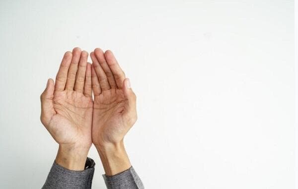 Doa Setelah Sholat Dhuha Latin, Arab dan Artinya Lengkap Penuh Manfaat