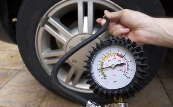 Ukuran Angin Ban Mobil yang Ideal