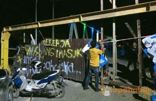 Sempat Dilintasi Kendaraan Roda Dua, Jembatan Paringin Kembali Ditutup