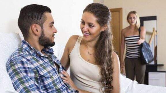 Ternyata Ini Toh 5 Tanda Suami Gak Setia, Hati-hati!