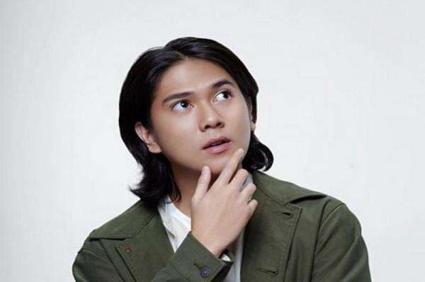 Iqbaal Ramadhan Ketahuan Bikin Tato di Tangan, Reaksi sang Ibunda Sungguh Tak Terduga