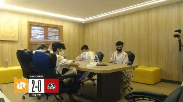 MPL ID S9 Day 1 Match 1: RRQ Hoshi Menang Mudah atas Geek Fam