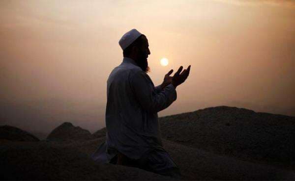 Doa Sore Hari yang Diajarkan Rasulullah SAW, Amalkan agar Mendapat Rida dari Allah SWT