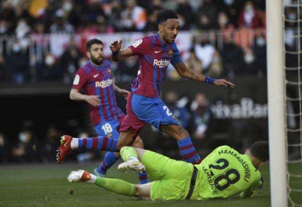 Hasil Valencia Vs Barcelona: Aubameyang Brace, Blaugrana Raih Poin Penuh dari Stadion Mestalla
