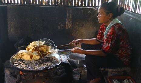 Harga Kedelai Naik, Pengusaha Keripik Tempe di Malang Kurangi Ukuran