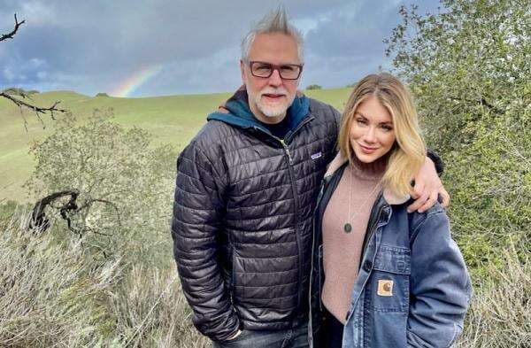 7 Tahun Pacaran, James Gunn Lamar Aktris <i>Peacemaker</i> Jennifer Holland