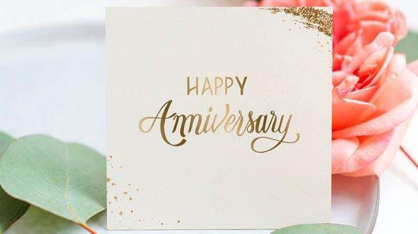 Bingung Cari Hadiah Anniversary Pernikahan? Ini 14 Kado Yang Bisa Kamu Berikan