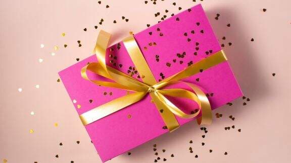 12 Ide Kado untuk Pria Berdasarkan Zodiaknya, Ini Mah Auto Klepek-klepek Si Doi!