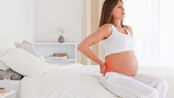 Sering Alami Sakit Punggung setelah Melahirkan? Begini Cara Mengatasinya, Moms Sering Alami Sakit Punggung setelah Melahirkan? Begini Cara Mengatasinya, Moms