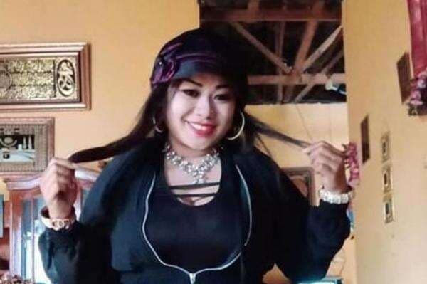 Biodata dan Agama Tante Lala, Selebtok yang Dikenal dengan Gaya Bicara Spontan Biodata dan Agama Tante Lala, Selebtok yang Dikenal dengan Gaya Bicara Spontan