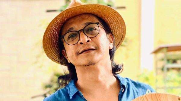 Biodata dan Profil Andy Rif: Umur, Agama dan Karier, Penyanyi Rock yang Hobi Bersepeda Biodata dan Profil Andy Rif: Umur, Agama dan Karier, Penyanyi Rock yang Hobi Bersepeda