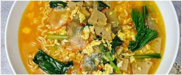 8 Tempat makan seblak terkenal di Bandung, harga bersahabat