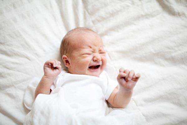 Bayi Rewel dan Terus Menangis, Segera Tenangkan dengan 3 Cara