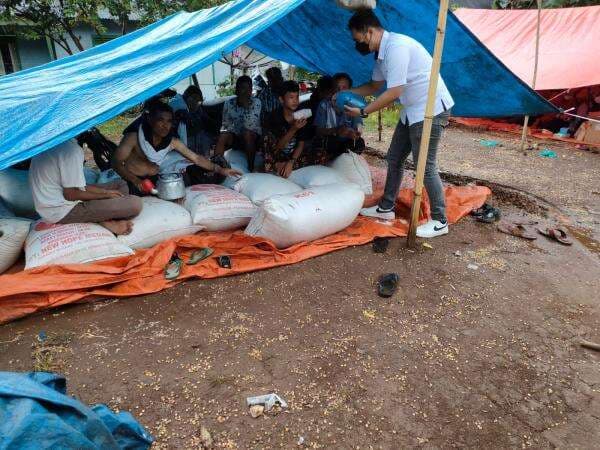 Bahu Membahu Tim BRI Bantu Warga Terdampak Gempa Pasaman Barat