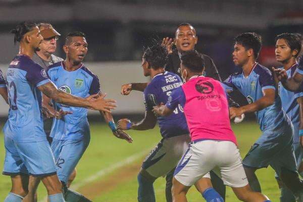 Persib Buang Peluang, Bhayangkara FC Merasa Dikerjai Wasit