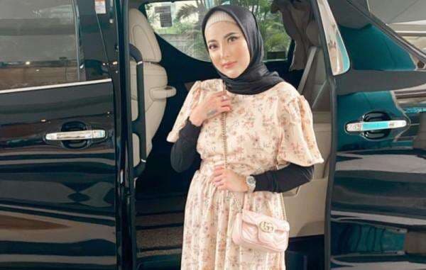 Biodata dan Agama Ayu Aulia, Selebgram Gebetan Zikry Daulay Bikin Heboh Gegara Lakukan Percobaan Bunuh Diri